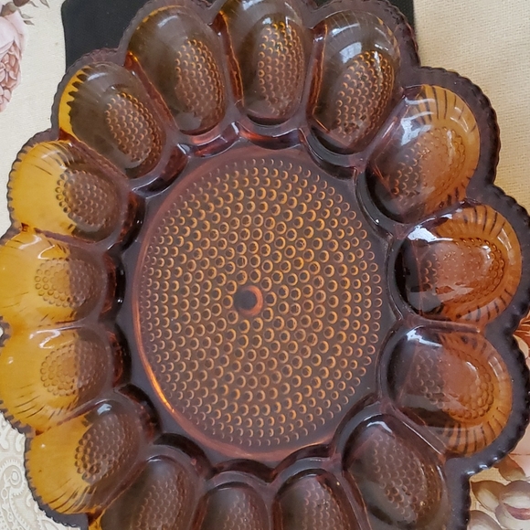 Other - VINTAGE  INDIANA HABNAIL HEAVY AMBER GLASS EGG SERVING TRAY.
